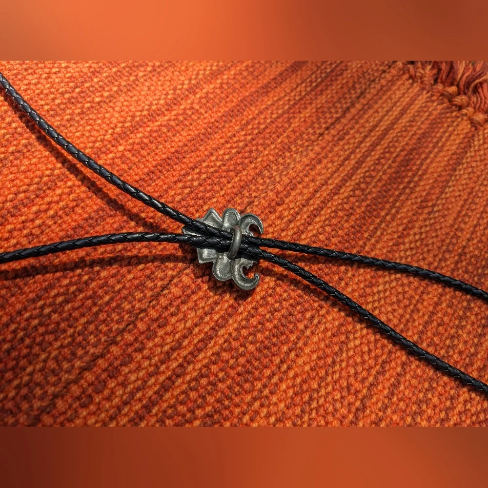 Vintage Metal Bolo Tie//Bull//Red+Turquoise like stones - Picture 5 of 8